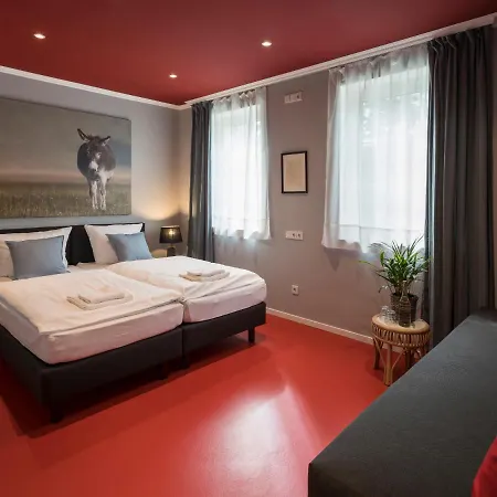 فندق Tierparkhotel Hertefeld