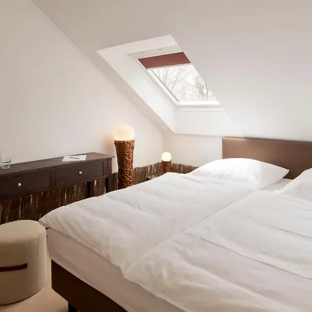 Tierparkhotel Hertefeld * فيزه