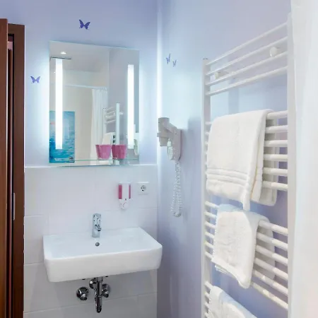 Tierparkhotel Hertefeld فيزه