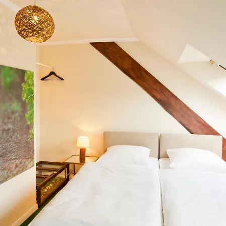 Tierparkhotel Hertefeld فندق