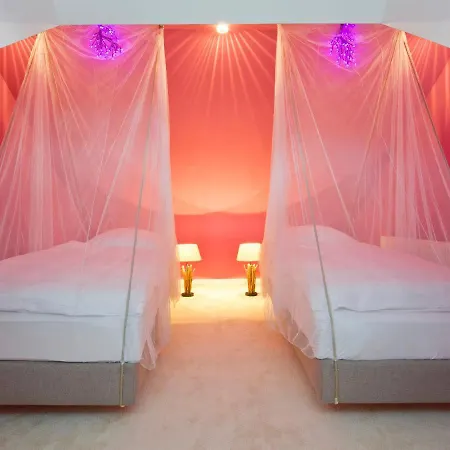 Tierparkhotel Hertefeld فندق فيزه